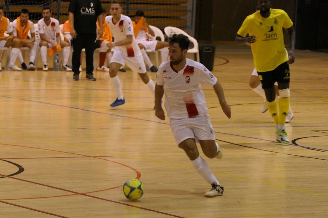 Iván González renueva como jugador del Albacete FS