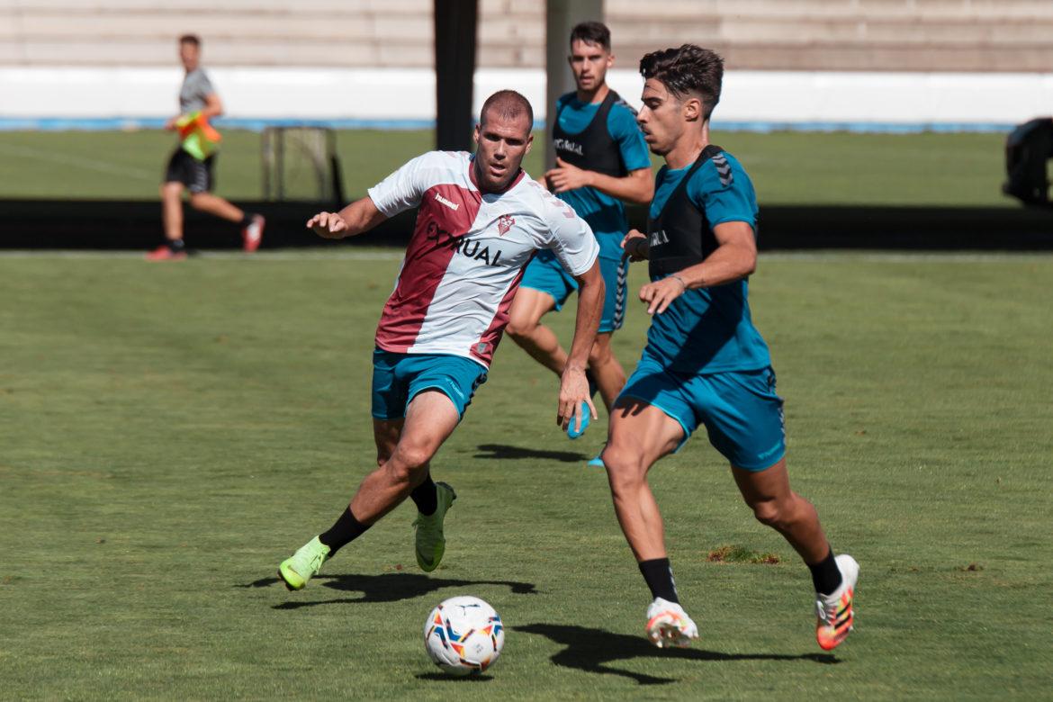 Galería de imágenes del entrenamiento del Albacete Balompié