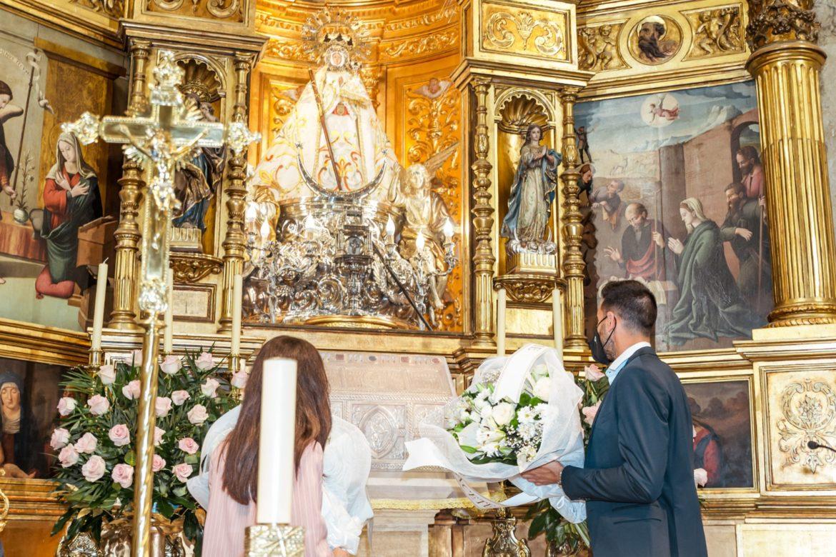 Ofrenda floral del Albacete Balompié a la Virgen de los Llanos
