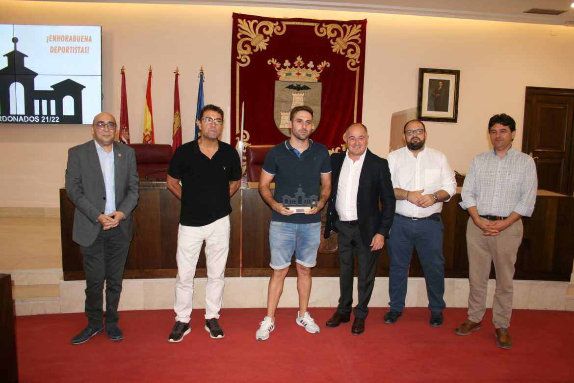 Reconocimiento de la ciudad de Albacete a sus clubes y deportistas más destacados