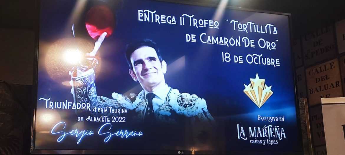 Sergio Serrano recibe su segunda Tortillita de Camarón de Oro