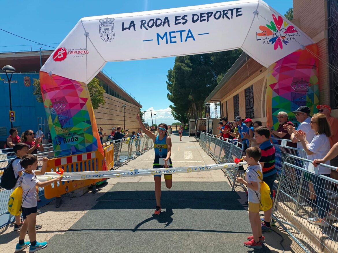 David Castro y Belén Baidez ganan el Triatlón Súper Sprint de La Roda