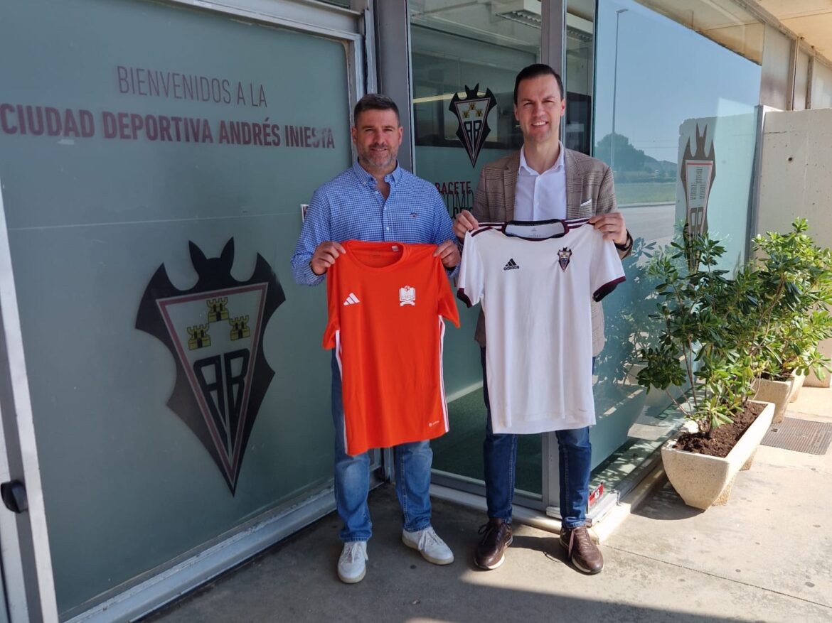 La Escuela de Fútbol Albacer y el Albacete Balompié firman un convenio de colaboración