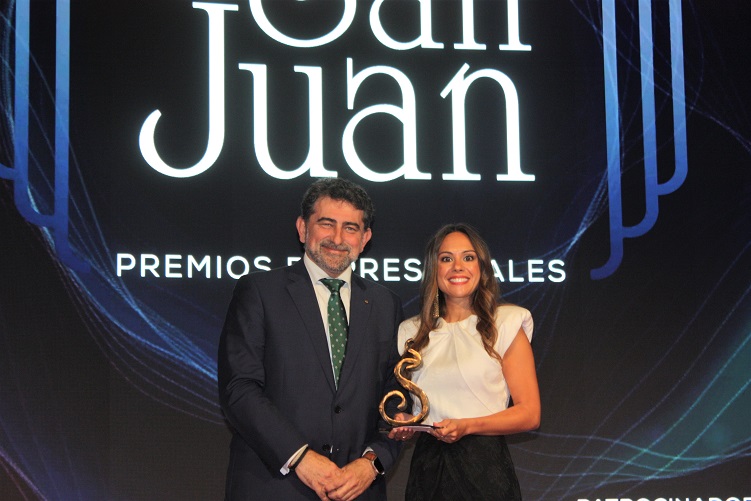 Eurocaja Rural entrega el reconocimiento 'Joven Empresario' en los Premios Empresariales San Juan 2023 - XXIV Edición