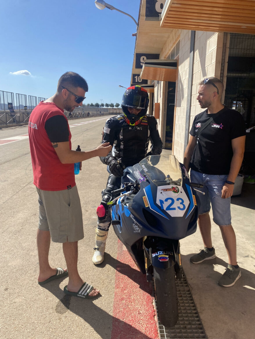 Sensacional fin de semana para los pilotos del Motoclub Albacete en Cartagena