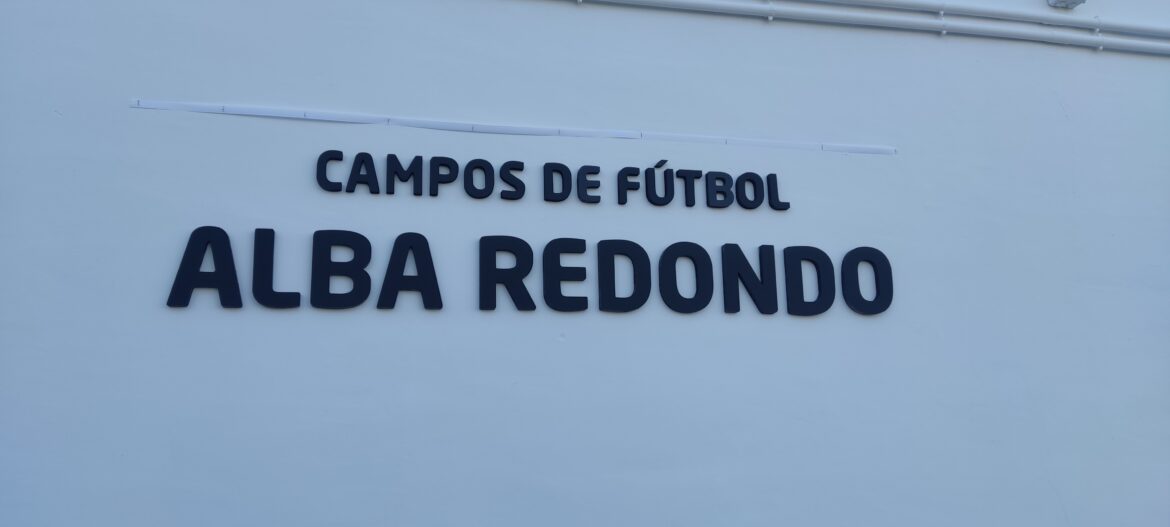 Alba Redondo inaugura los campos municipales que llevarán su nombre