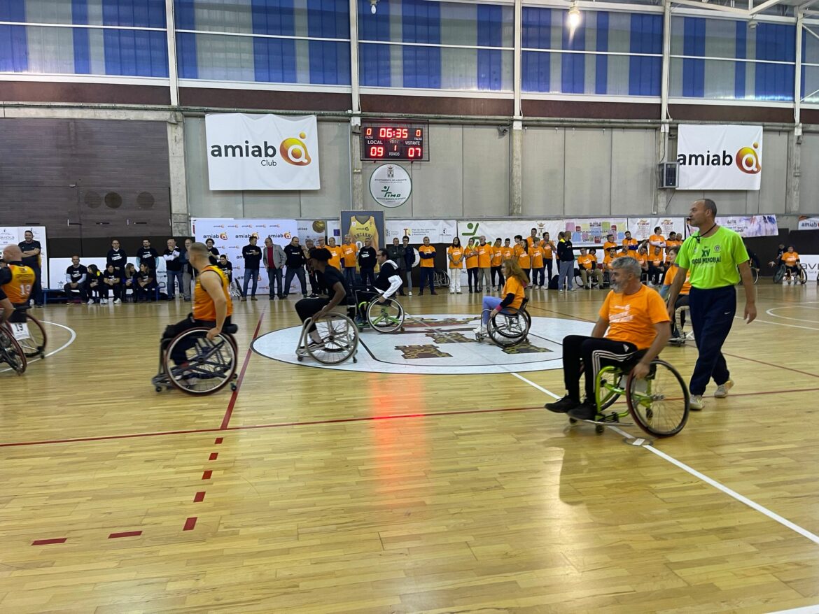 <strong>Diversión y emotividad en la jornada deportiva inclusiva de Amiab en Albacete por el día de la Discapacidad</strong>