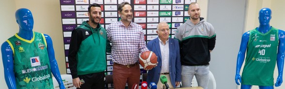 Globalcaja apoya al baloncesto en el derbi provincial