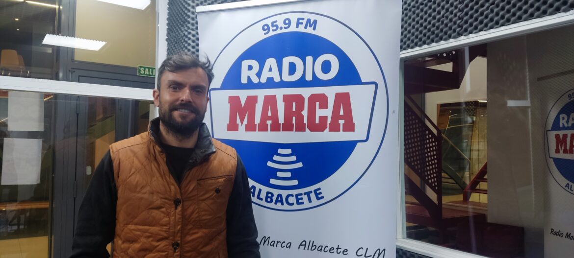Premios Marca de Fútbol | Rubén Albés recibe el "Miguel Muñoz" al mejor entrenador de la categoría de Plata