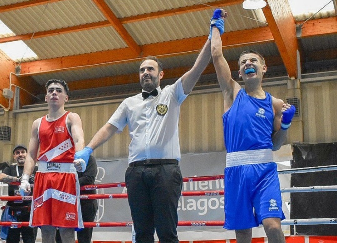 El boxeador del Fight Club Albacete, David García, se ha proclamado campeón de España de boxeo en categoría junior -52 kg.