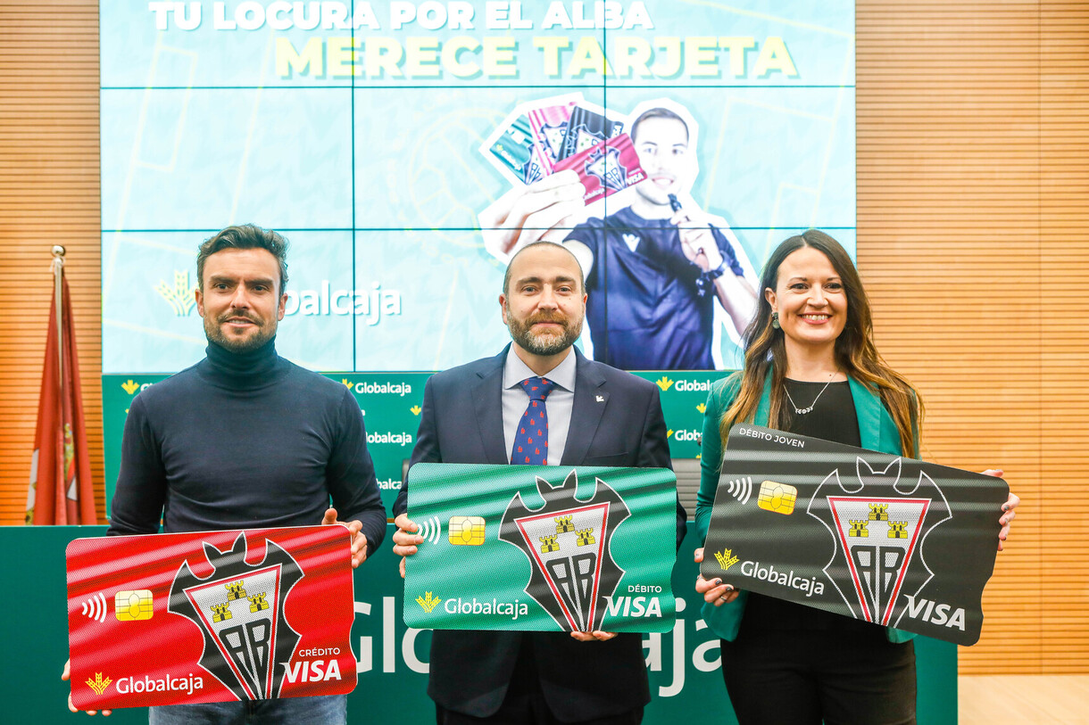 Globalcaja Presenta Las Nuevas Tarjetas Del Albacete Balompié