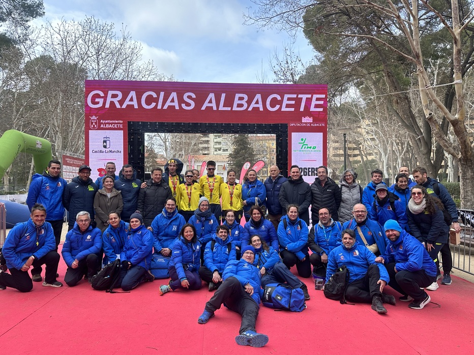 El Club Triatlón Albacete se proclama campeón de España de relevo mixto