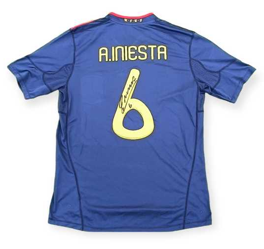 AFANION subasta una camiseta del Mundial 2010  firmada por Iniesta