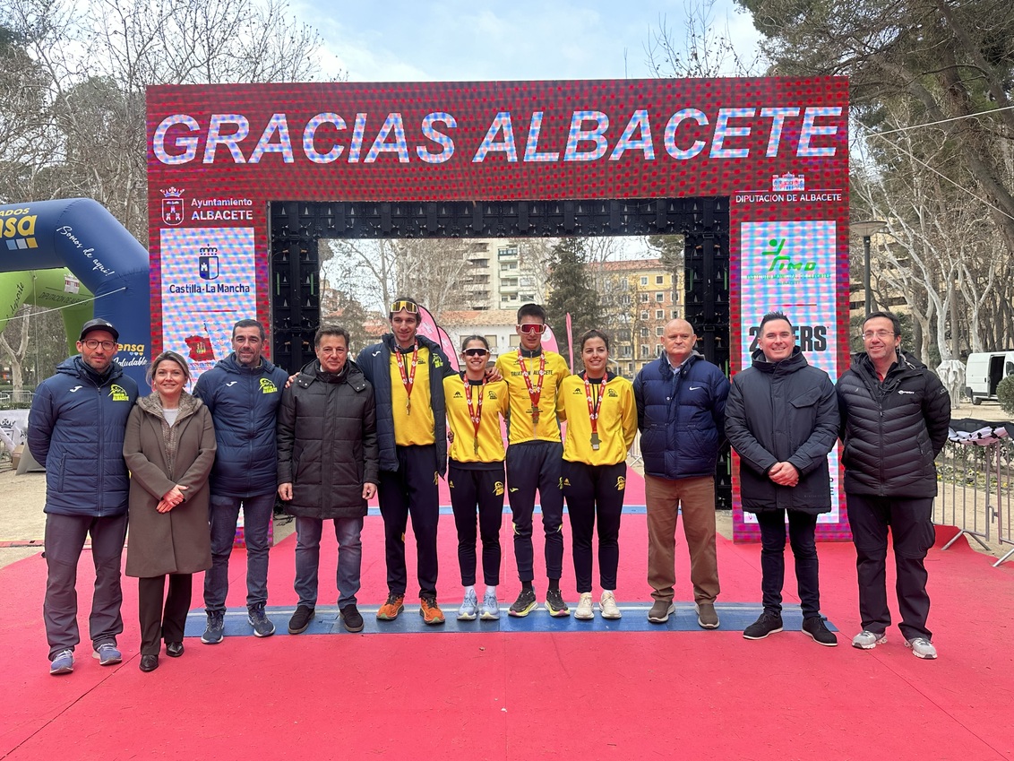 El Club Triatlón Albacete se proclama campeón de España de relevo mixto