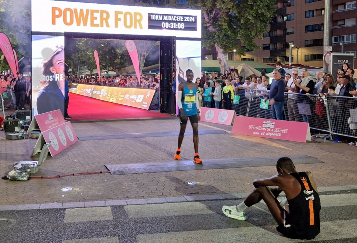 Andrea Torres se hace ‘grande’ en la III 10K Nocturna de Albacete