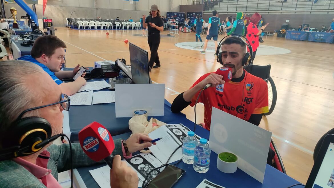 El BSR Amiab toca el cielo en casa