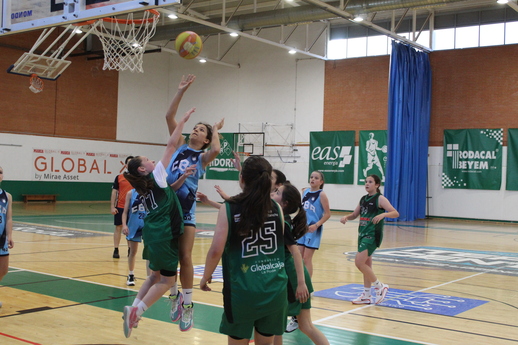 Baloncesto | <strong><em>El  CBA alevín se proclama campeón regional</em></strong>