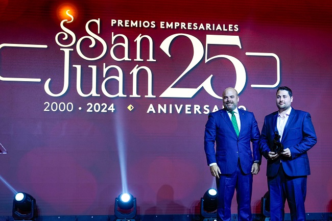 Eurocaja Rural entrega el galardón 'Joven Empresario' en los Premios Empresariales San Juan 2024 - XXV Aniversario