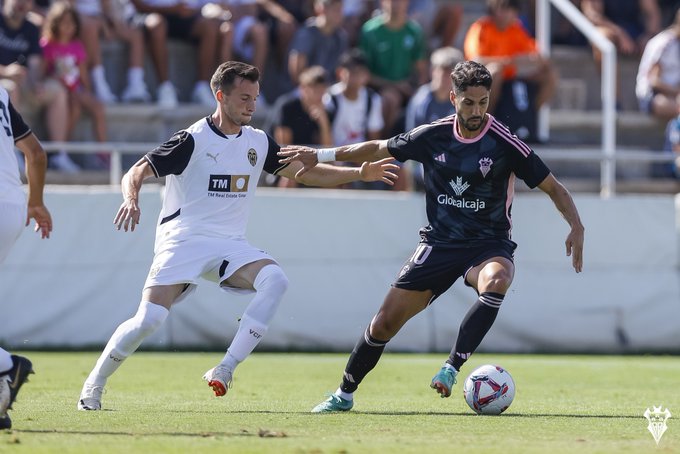 El Alba consigue la primera victoria de la pretemporada (1-0)