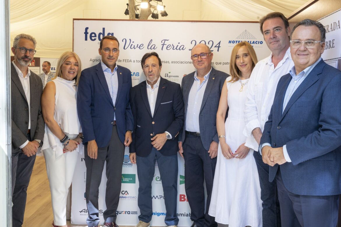 <strong>Globalcaja acompaña al tejido empresarial en su tradicional brindis por la Feria de Albacete</strong>