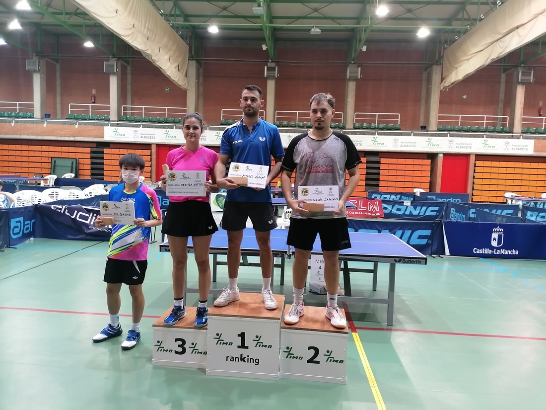 Miguel Molina, vencedor del Open internacional de tenis de mesa "Ciudad de Albacete"