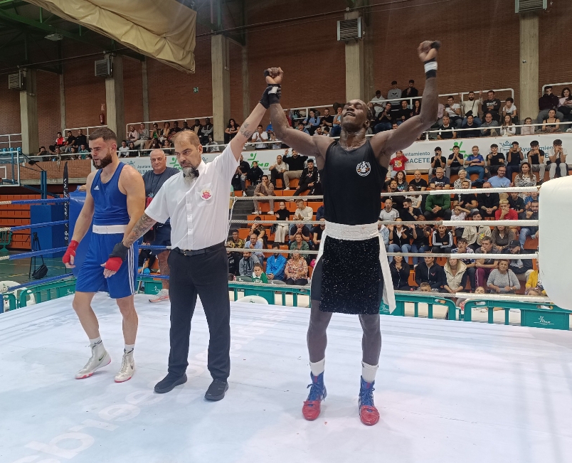 Pleno de victorias para el Fight Club Albacete en el Masters of the Ring