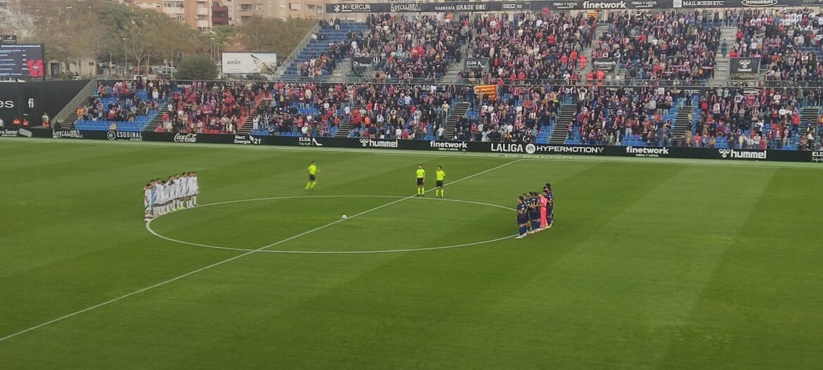 Crónica CD Eldense 2 - Albacete Balompié 0 | Sigue la sangría