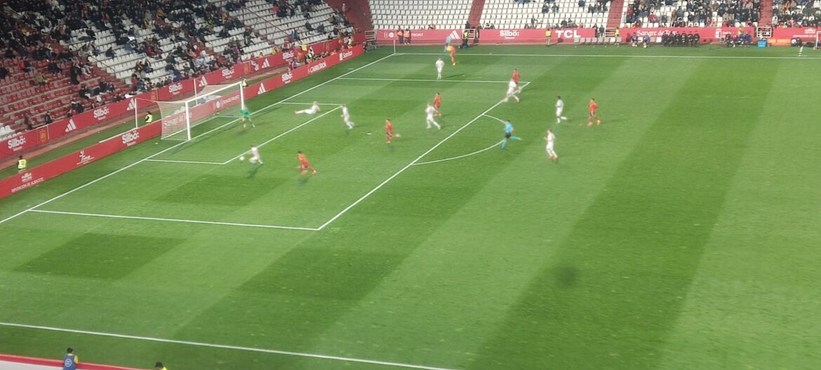 La sub-21 de Santi Denia vence y convence en el Carlos Belmonte (2-1)