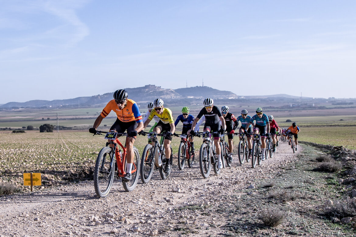 Alberto López y Lucía Navarro cierran el Circuito de BTT con un triunfo en Albacete