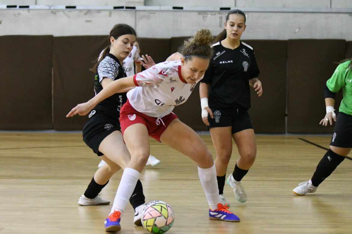 Goleada del Globalcaja Albacete FS en el derbi frente al filial de UDAF (8-0)