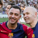 Xavi e Iniesta lideran al Barça en la victoria frente al Real Madrid en El Clásico de leyendas en Tokyo (2-1)