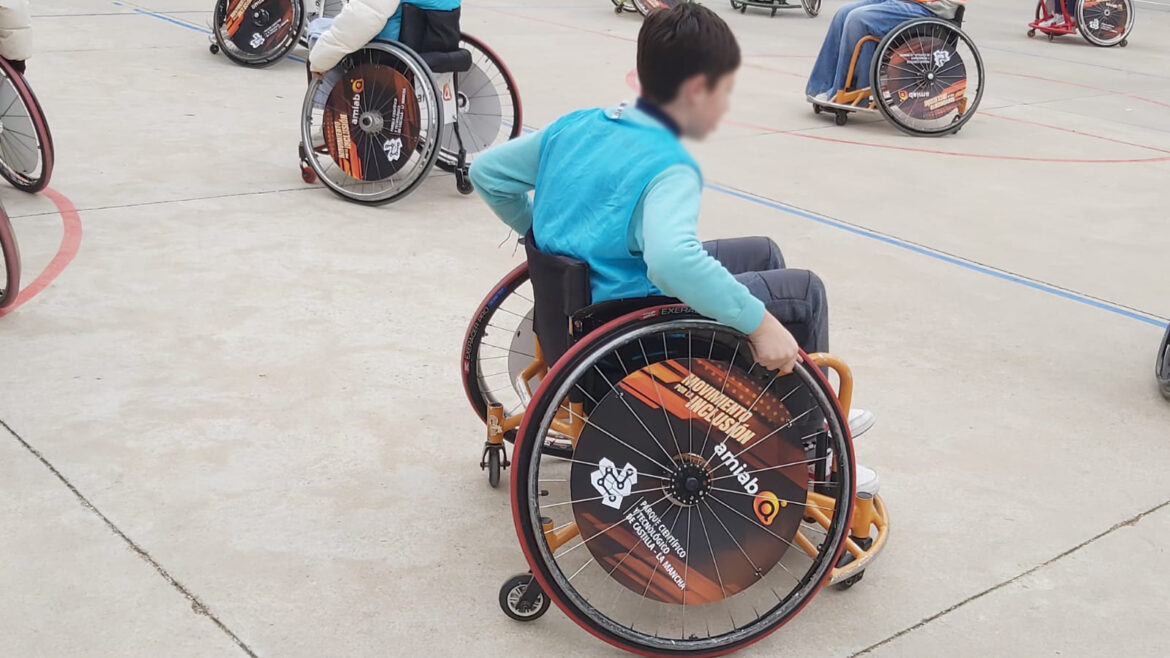 Amiab apuesta por la tecnificación y la formación de escuelas deportivas de Baloncesto en Silla de Ruedas