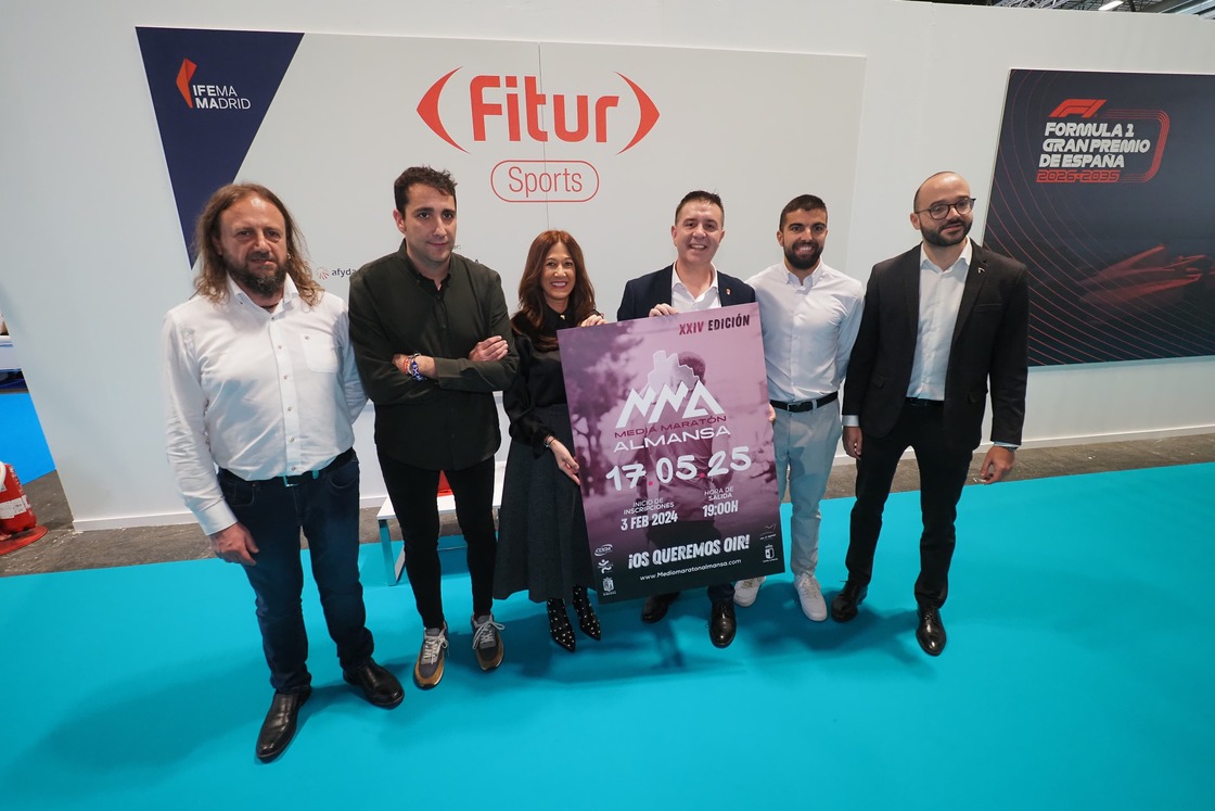 Fitur 2025 | Presentan el cartel de la XXIV Media Maratón de Almansa en Fitur Sports