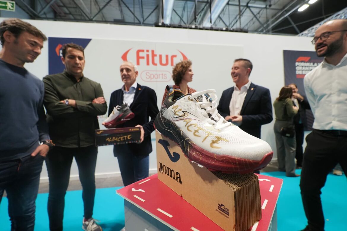 Fitur 2025 | <strong>Las ‘zapatillas de la Diputación de Albacete’ triunfan en FITUR</strong>