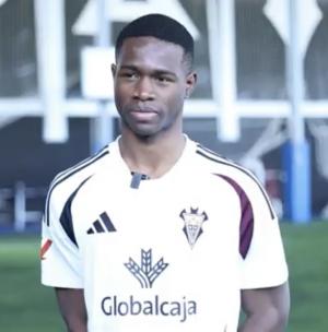 Kofane, nuevo ídolo de la afición, en el punto de mira