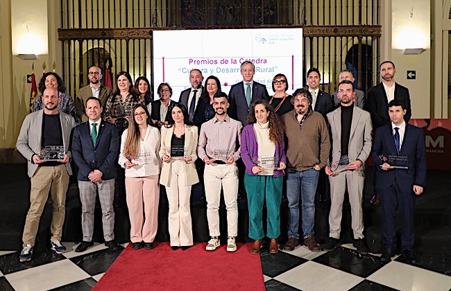 La Cátedra Fundación Eurocaja Rural-UCLM distingue a los mejores TFG y TFM de 2024 y entrega los 'Premios Cultura, Patrimonio e Innovación en el Medio Rural'