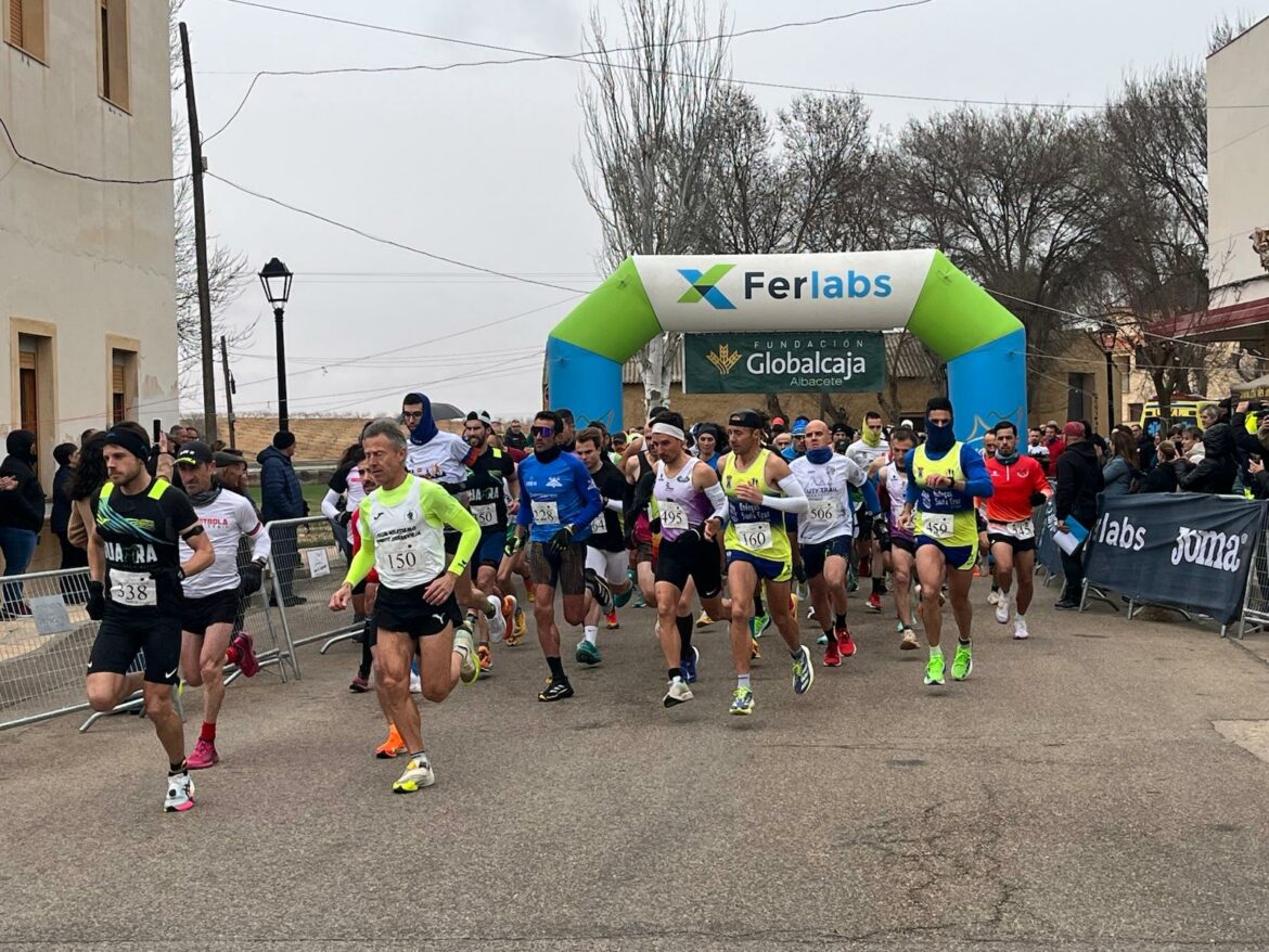 <strong>Hernández y Magán vencen en la XII Carrera Popular Laguna de Pétrola</strong>