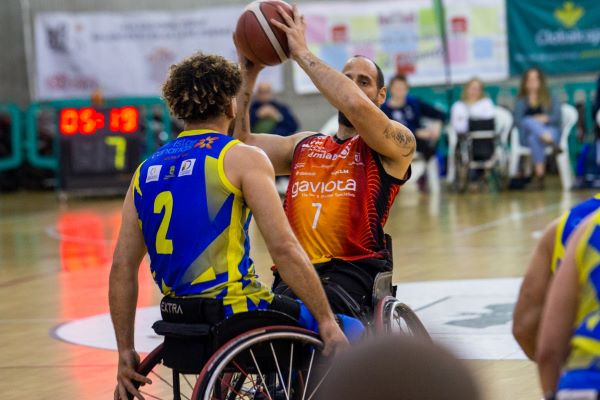 <strong>El BSR Amiab Albacete inicia la ronda de cuartos de final de Champions con victoria (78-65)</strong>