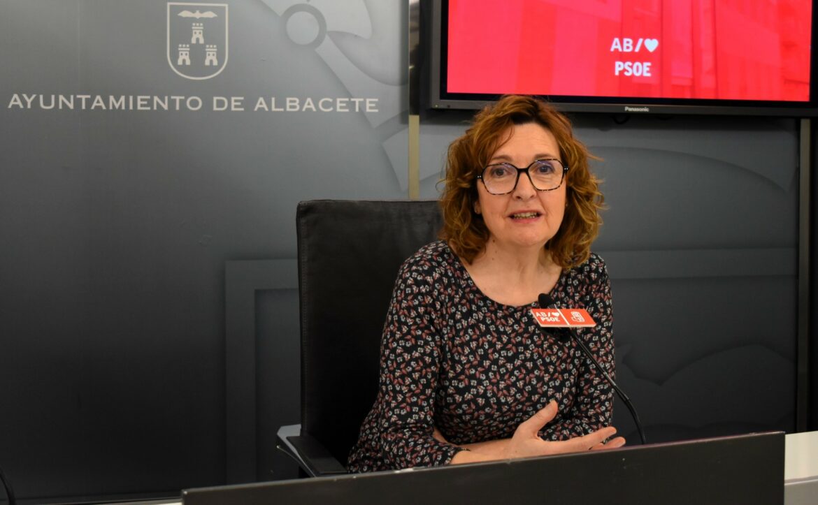 <strong>El Grupo Socialista denuncia que Manuel Serrano ha convertido el IMD en un coladero de gastos sin contrato</strong>