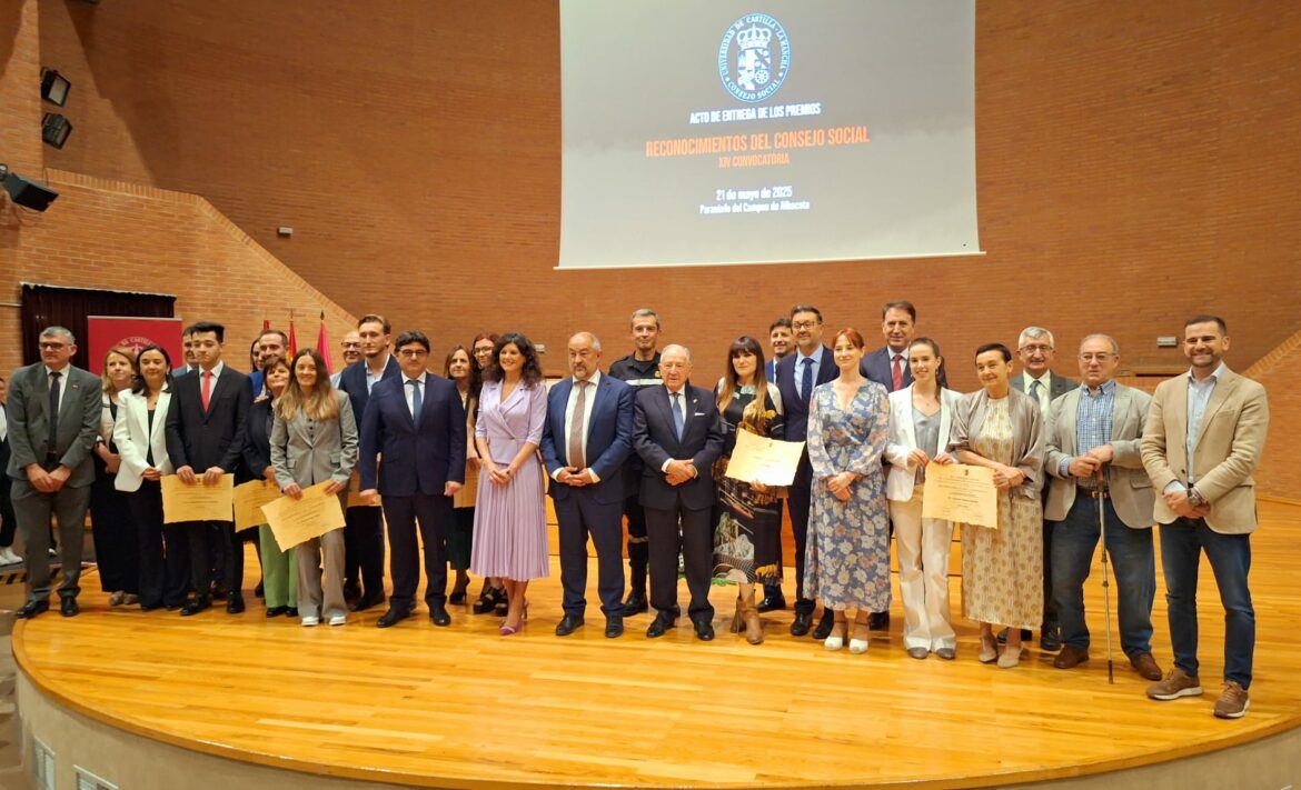 Amiab recoge el Reconocimiento del Consejo Social de la UCLM orgullosa del trabajo conjunto