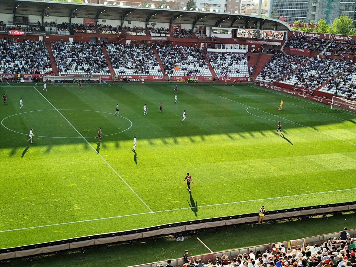 Albacete Balompié 3 - SD Huesca 2 | Kofane desata la locura en el Belmonte