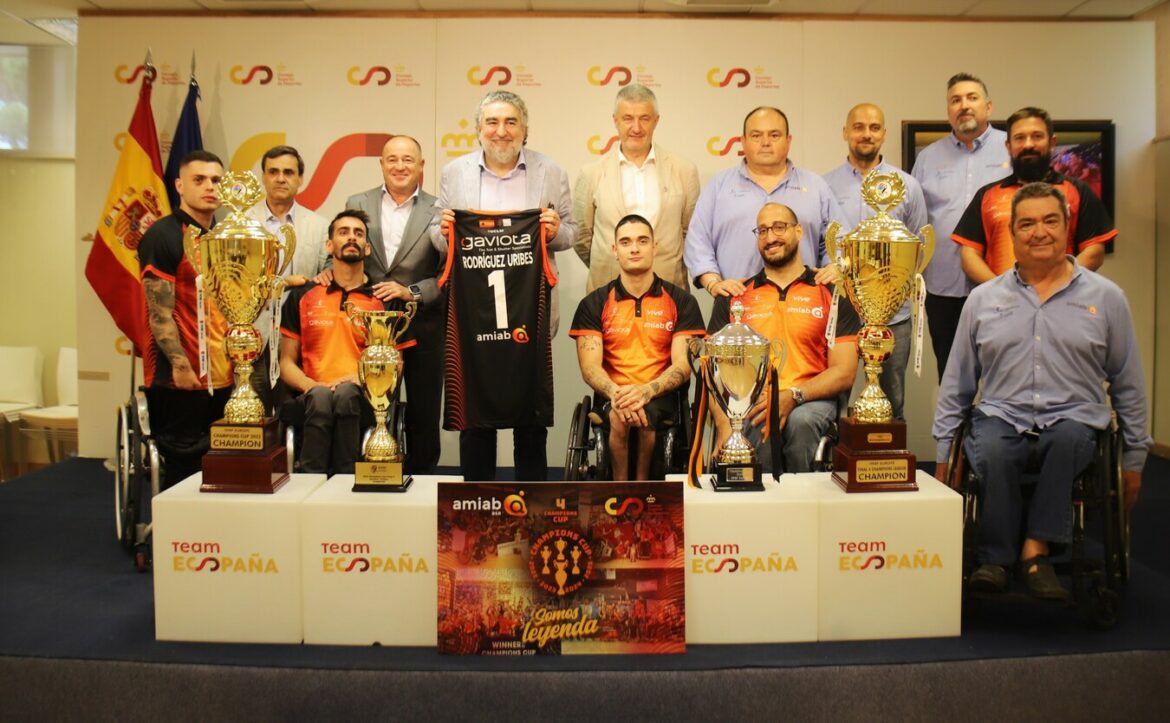 <strong>El BSR amiab Albacete, recibido en el Consejo Superior de Deportes por su presidente, Rodríguez Uribes</strong>