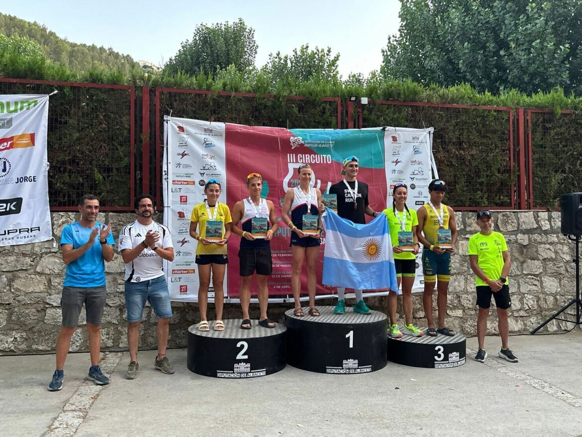 Gerónimo Dhereté y Chloé Nicolas ganan el Triatlón de Alcalá del Júcar