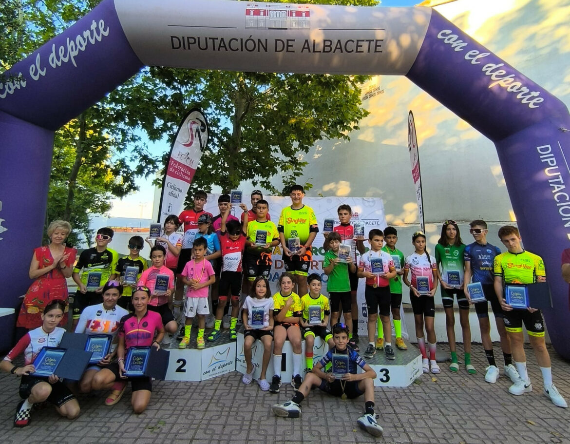 El ciclismo en carretera protagoniza una nueva jornada del Deporte Escolar