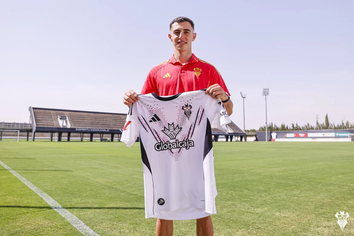 OFICIAL. ANTONIO DAVID MORENO FICHA POR EL ALBACETE BALOMPIÉ Y JUGARÁ CEDIDO EN EL REAL MURCIA