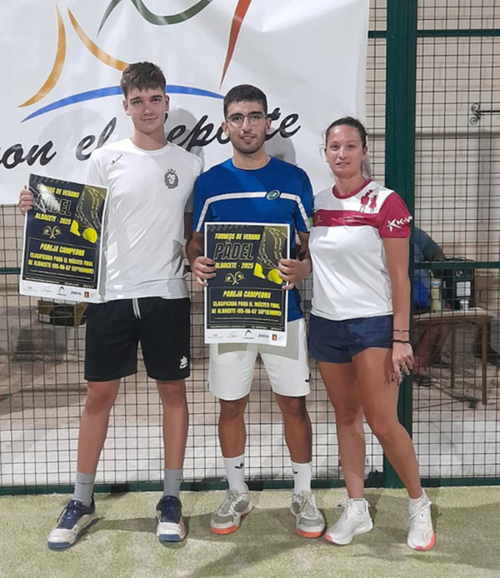 <strong>Javier García y Juan José Navalón ganan el Torneo de Pádel de Ontur</strong>