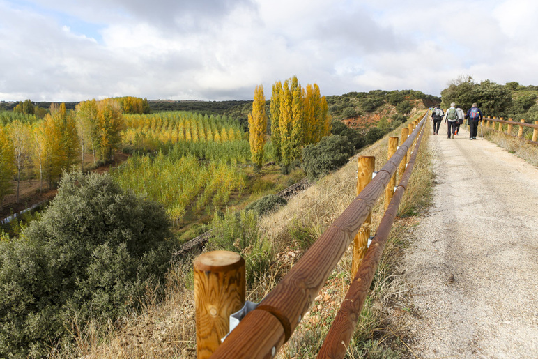 <strong>Echan a andar de nuevo las Rutas de Senderismo de la Diputación, en un bello escenario, Alcaraz</strong>