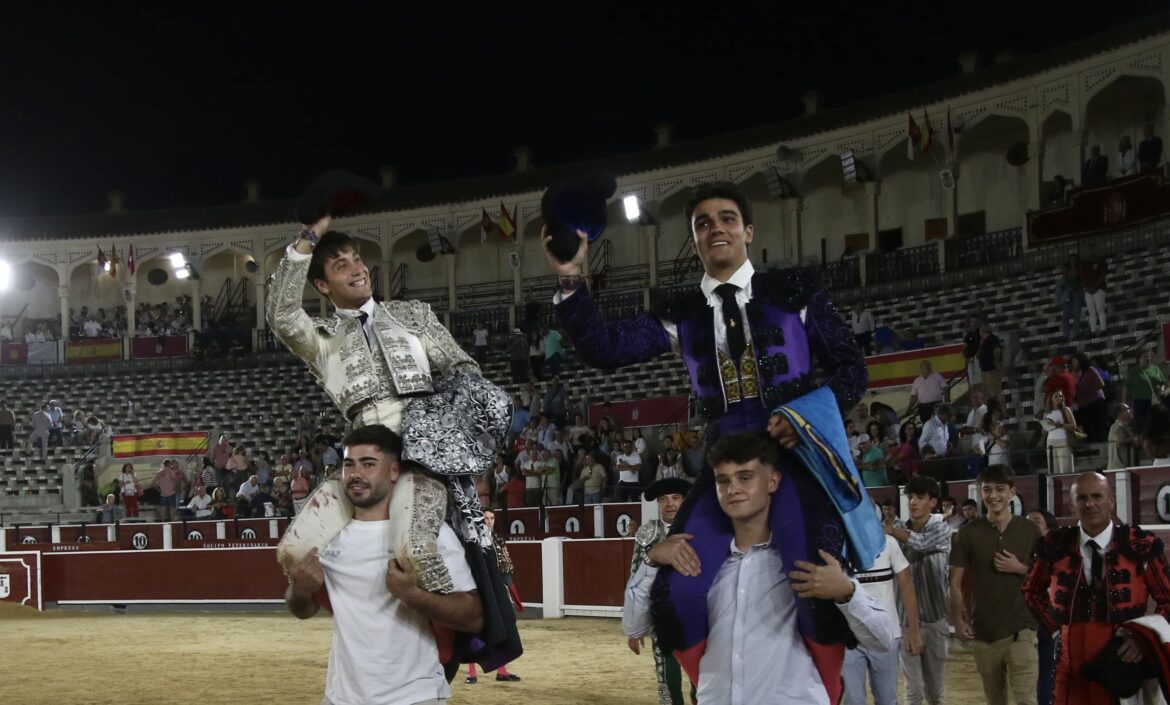 <strong>Alejandro González y Juan Zamora, Puerta Grande con una excelente novillada de Polo Sáiz en Albacete</strong>
