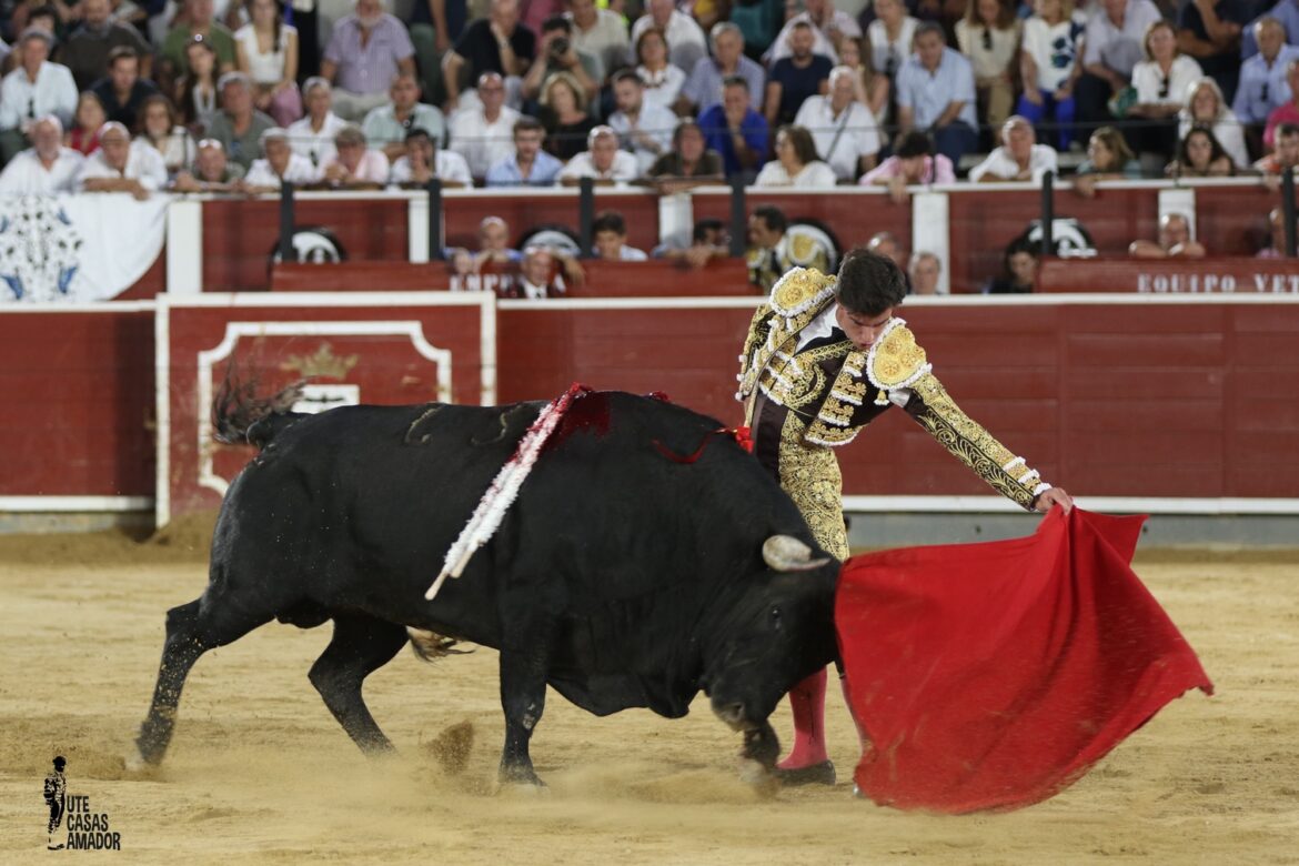 <strong>Una gran faena de El Cid en Albacete</strong>