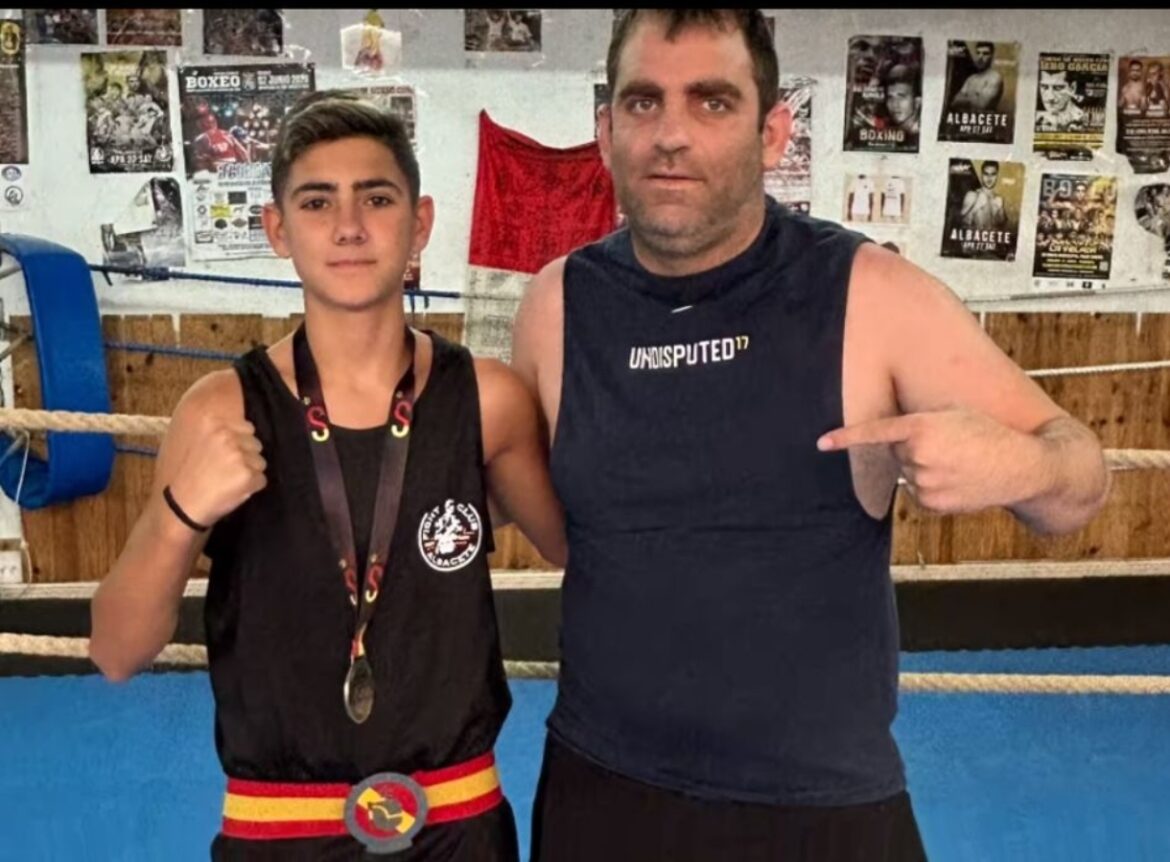 Boxeo | Jose Antonio Sánchez " El Toro Jr"  del Fight Club Albacete vuelven al Ring este sábado en Santa Pola, Alicante